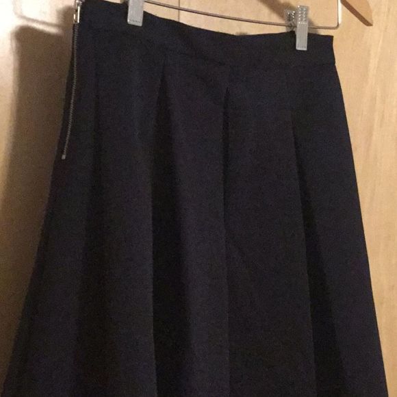 Alythea Women's Black Scuba Pleated Skirt - Picture 3 of 11